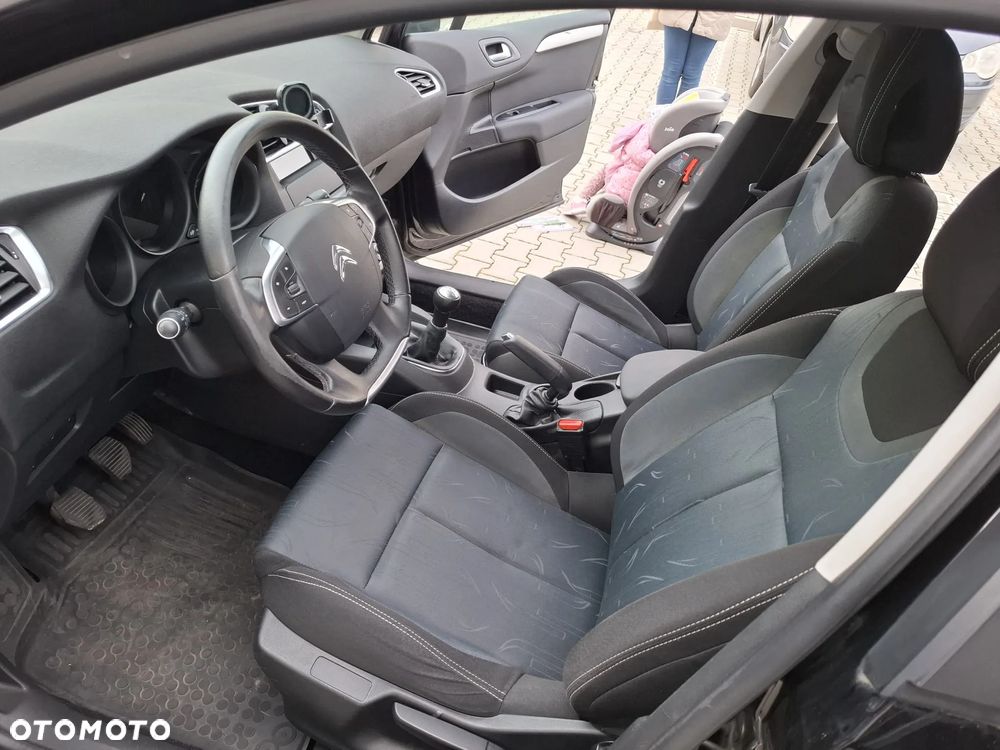 Citroën C4 1.6 HDi Attraction - 8