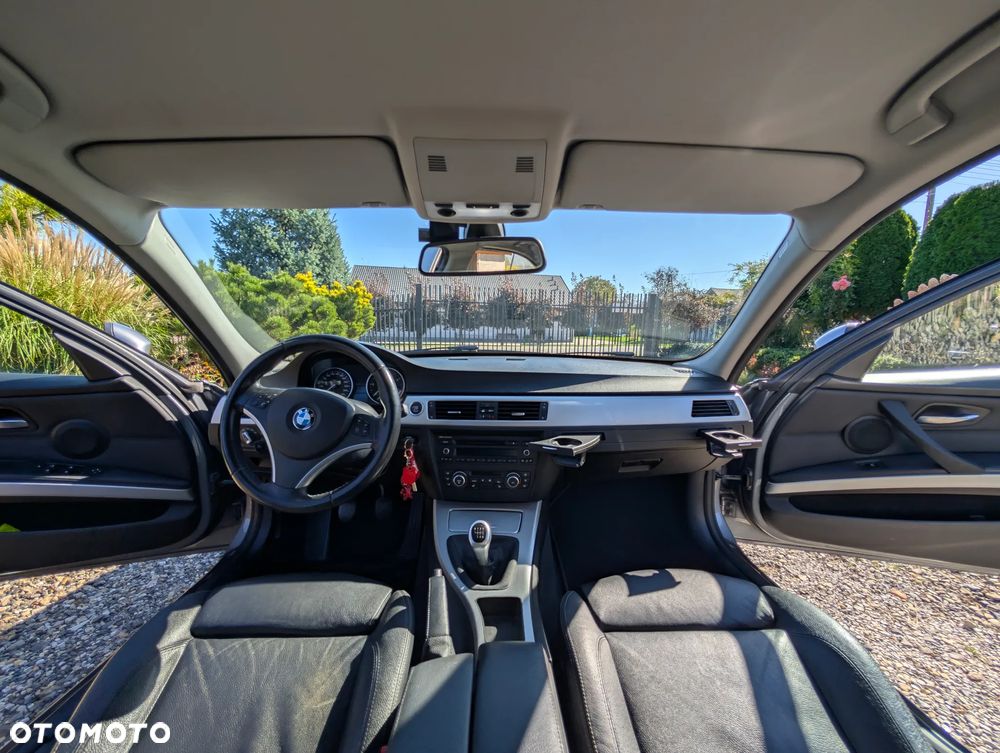 BMW Seria 3 325d - 7