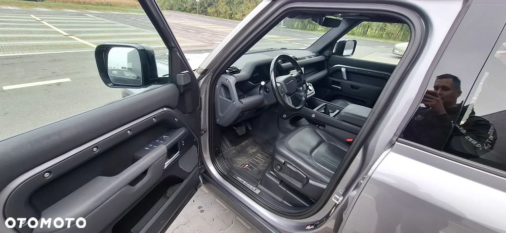 Land Rover Defender 3.0 D250 mHEV X-Dynamic S - 14