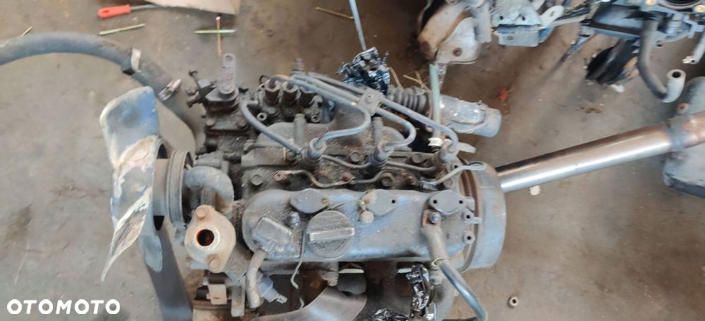 Kompletny silnik trzycylindrowy diesel Kubota uszkodzony na części w całośc - 3