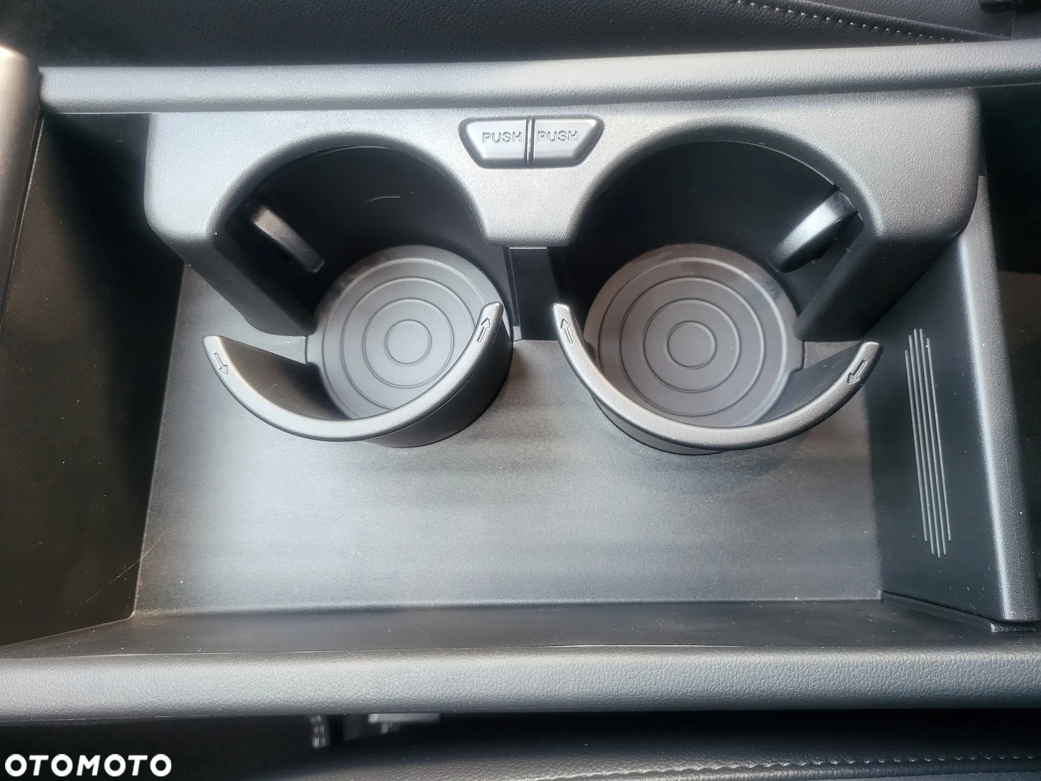 Hyundai Kona Electric 65kWh Platinum - 28