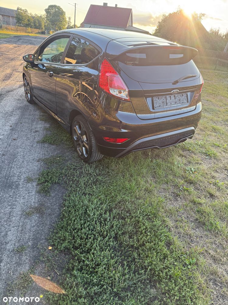 Ford Fiesta ST - 4