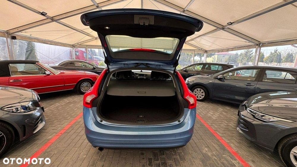 Volvo V60 D2 Ocean Race - 30