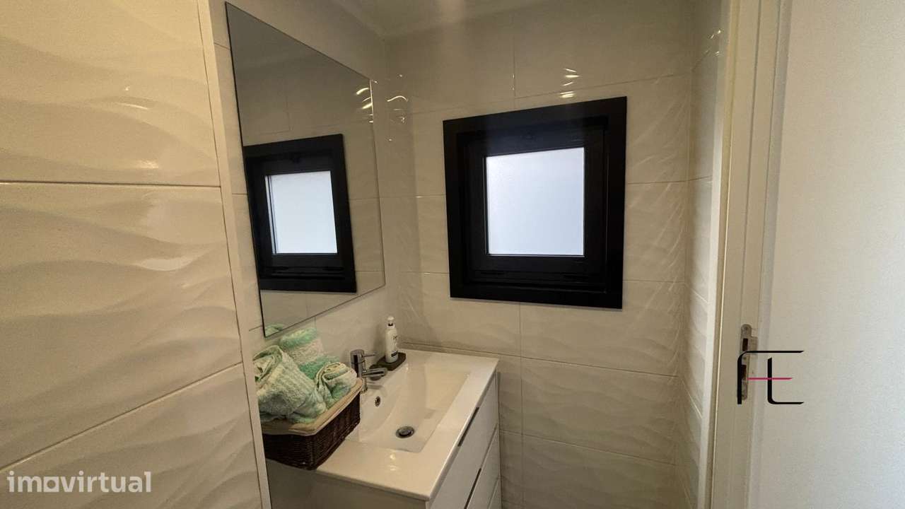 Moradia T2 Venda em Gondomar (São Cosme), Valbom e Jovim,Gondomar - Grande imagem: 2/49