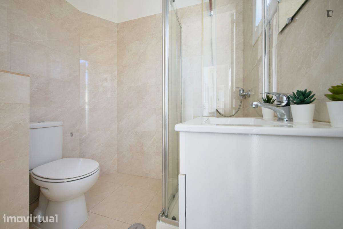 Quarto - localizado em Saldanha Lisbon - Grande imagem: 5/44
