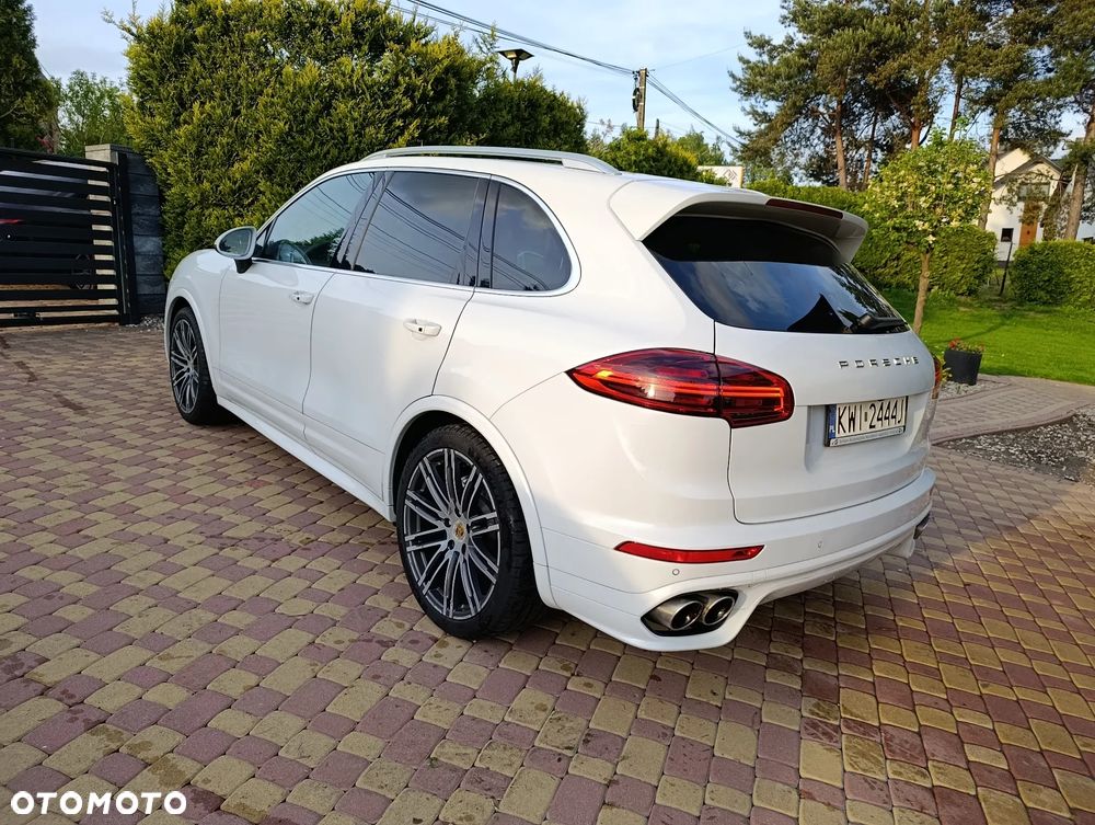 Porsche Cayenne S Diesel Platinum Edition - 6