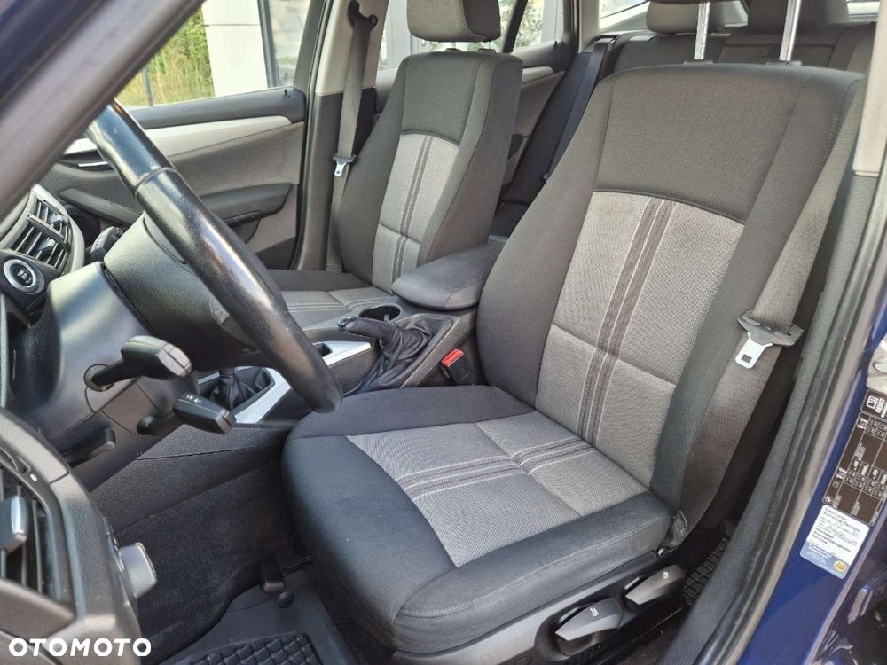 BMW X1 sDrive18i Sport Line - 10