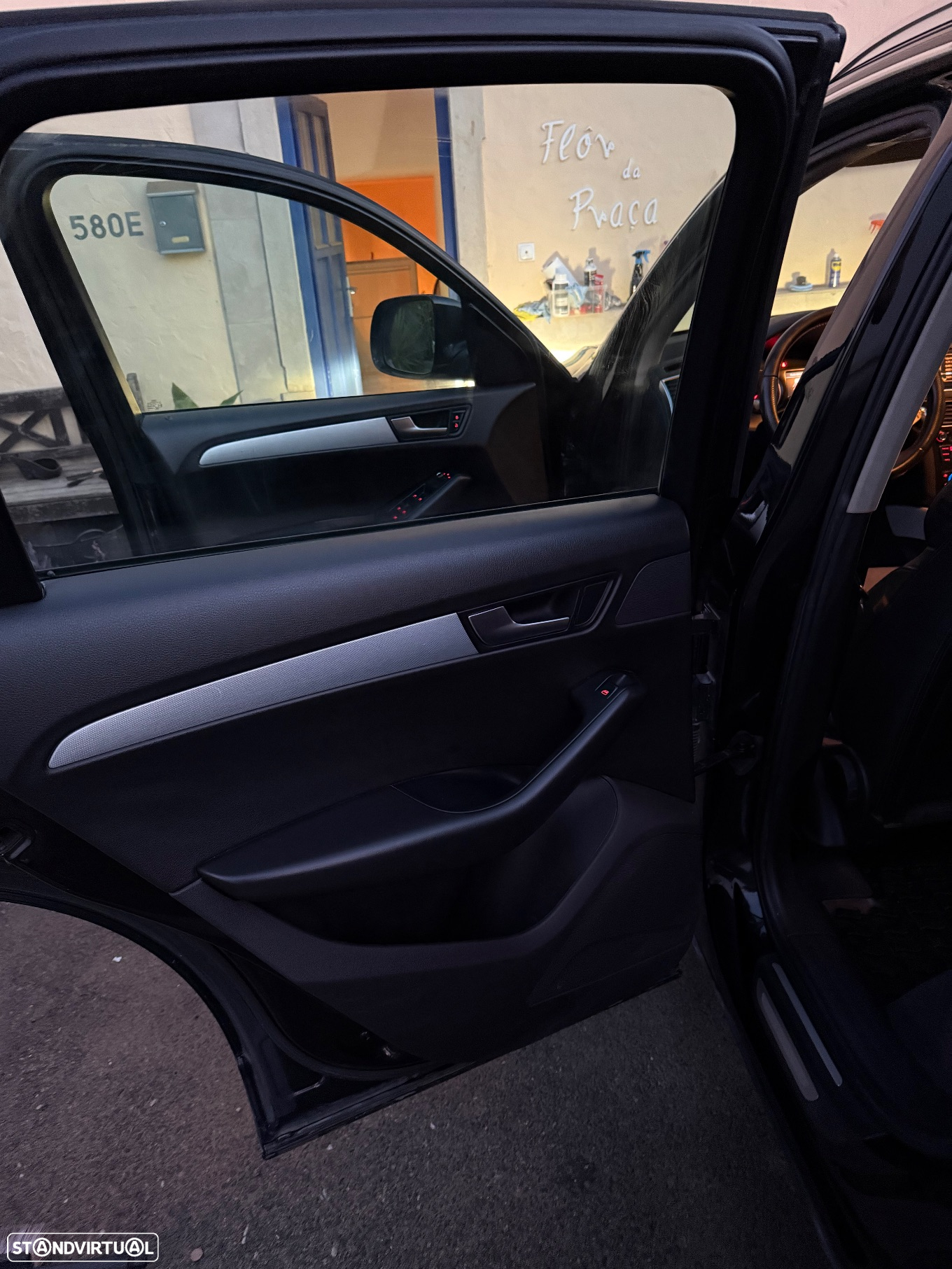Audi Q5 2.0 TDI - 11
