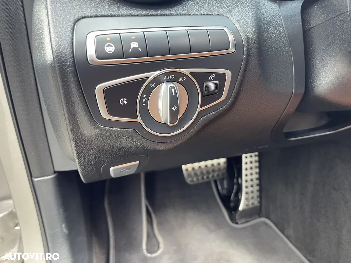 Mercedes-Benz C - 8