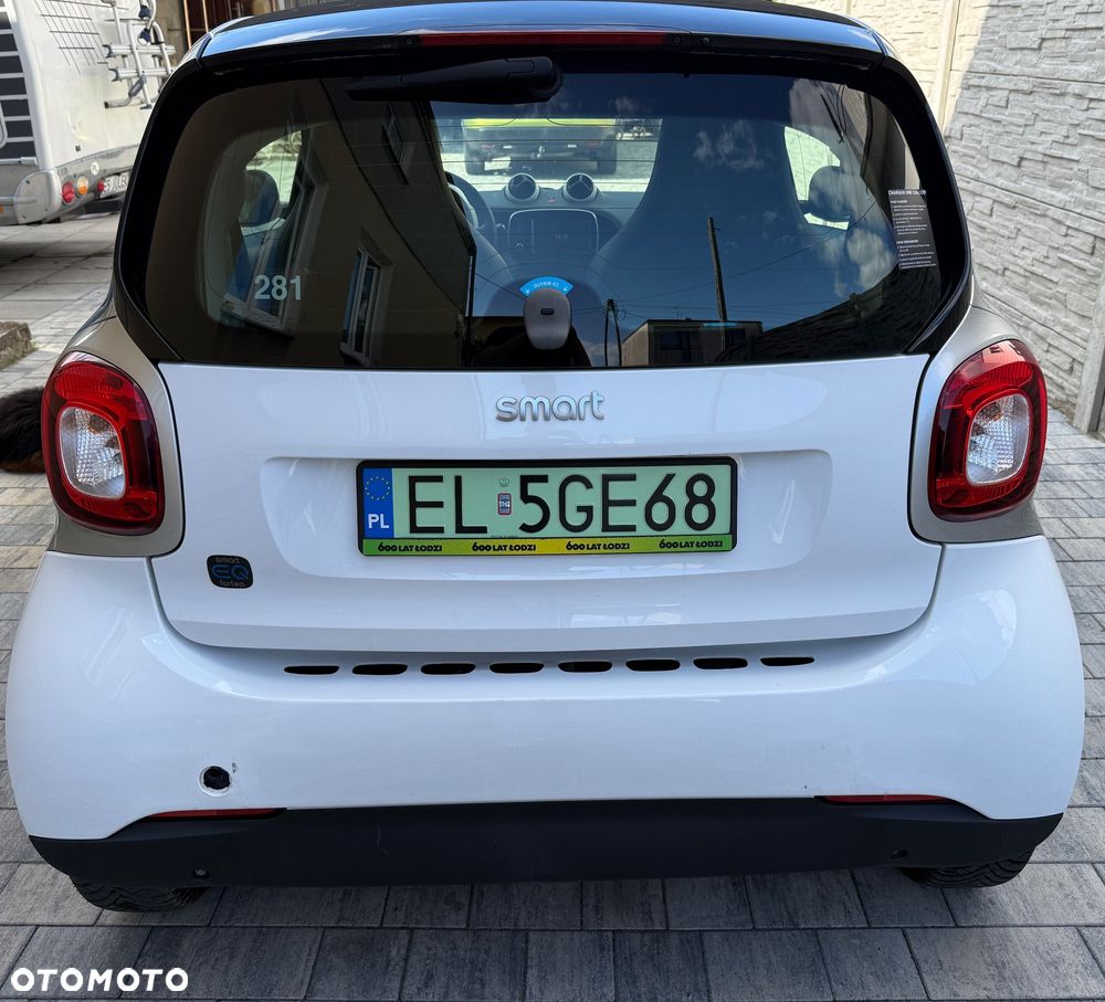 Smart Fortwo EQ - 10