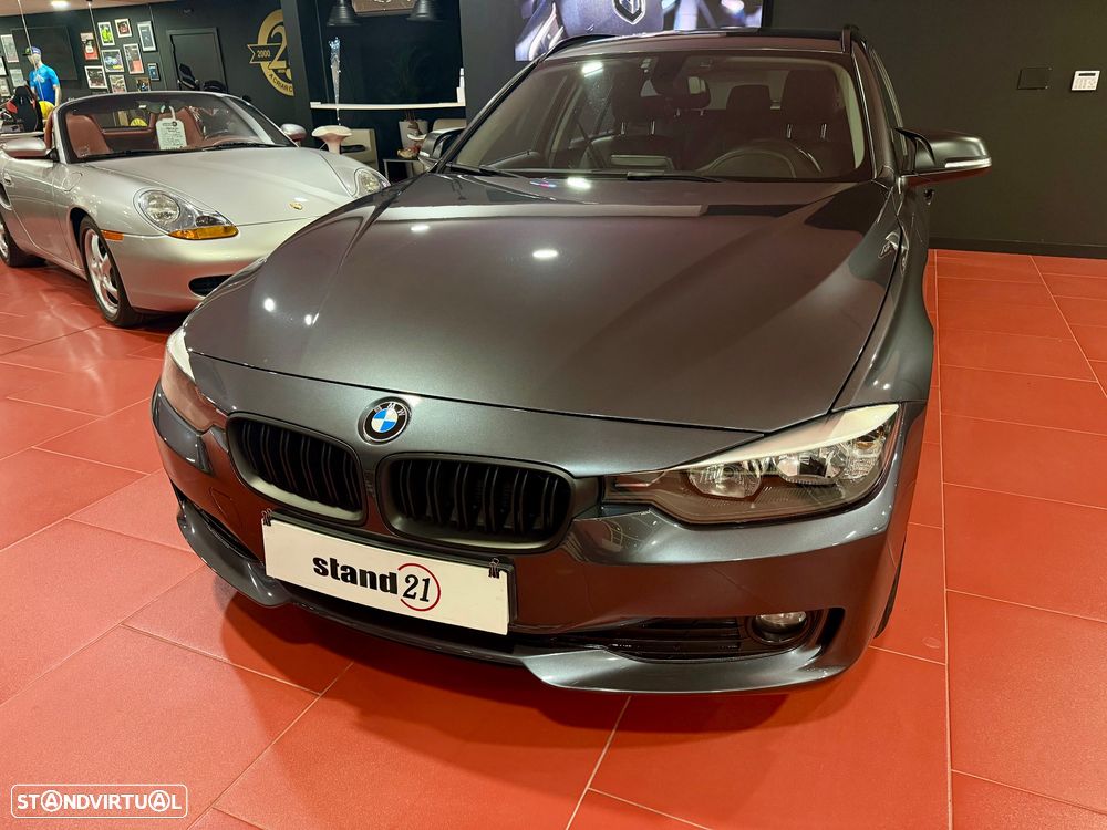 BMW 318 d Luxury Line - 4