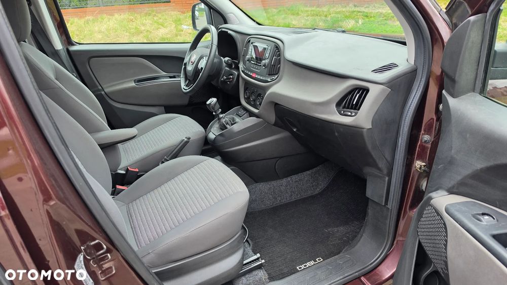 Fiat Doblo 1.4 T-Jet 16V Lounge - 6