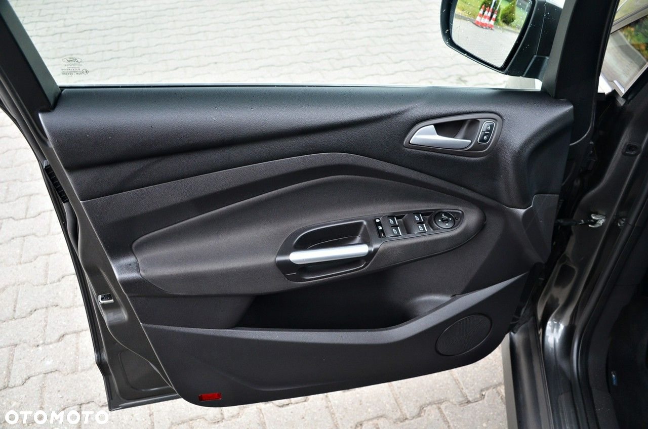 Ford C-MAX - 12