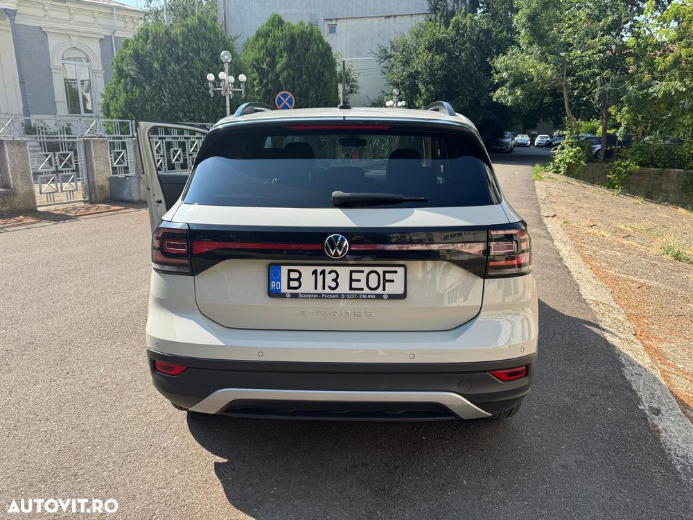 Volkswagen T-Cross - 2