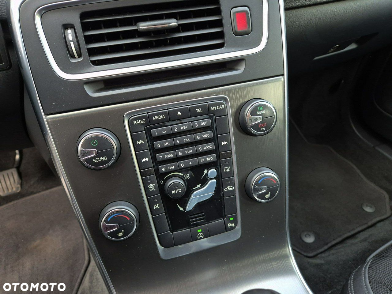 Volvo V60 D3 Momentum - 19