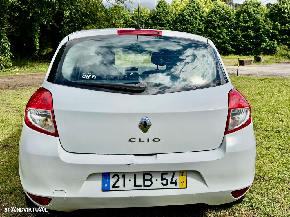 Renault Clio 1.5 dCi Dynamique S - 20