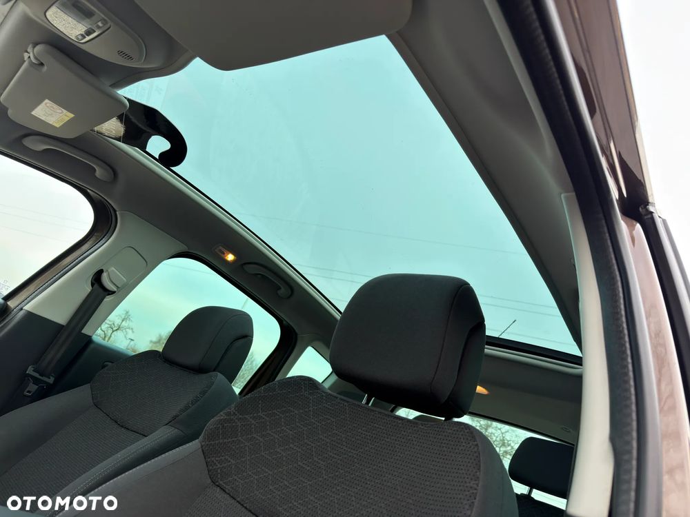 Peugeot 3008 1.6 Premium - 24