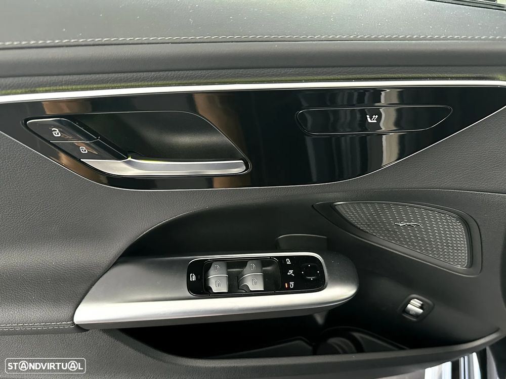 Mercedes-Benz C 300 de AMG Line - 8