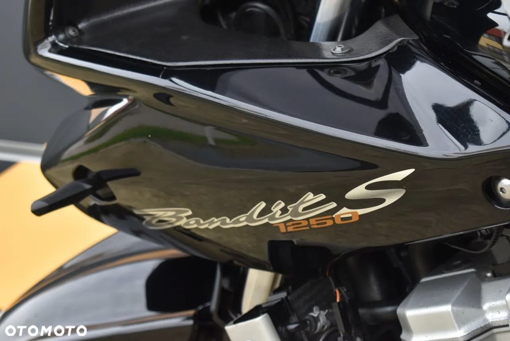 Suzuki Bandit - 20