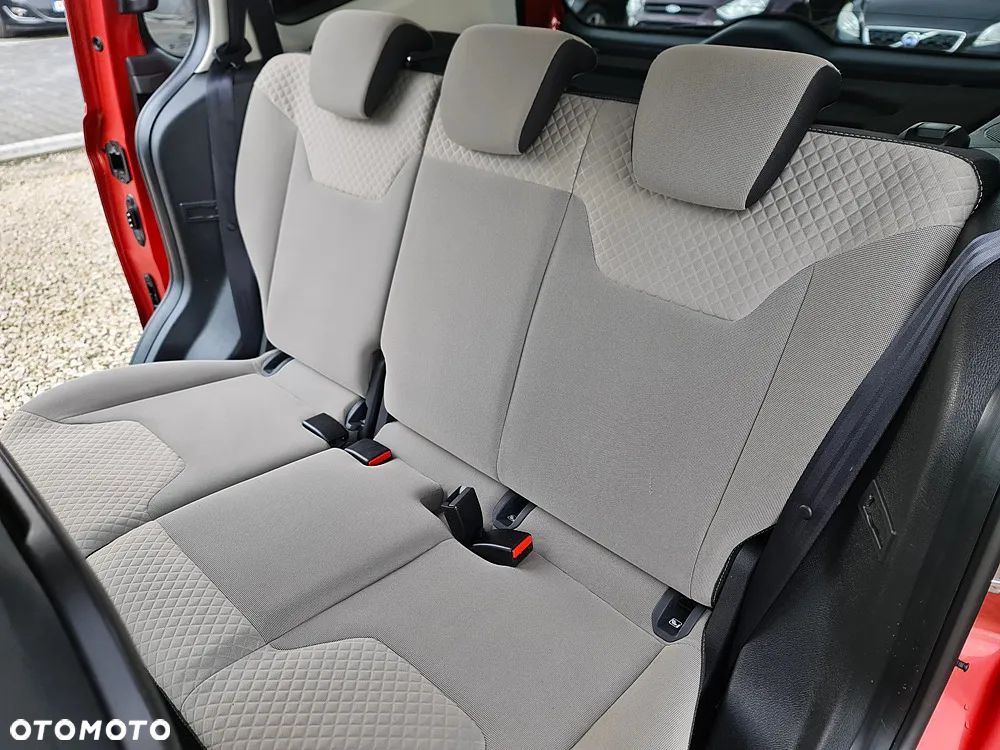 Ford Tourneo Courier 1.5 TDCi Titanium - 17