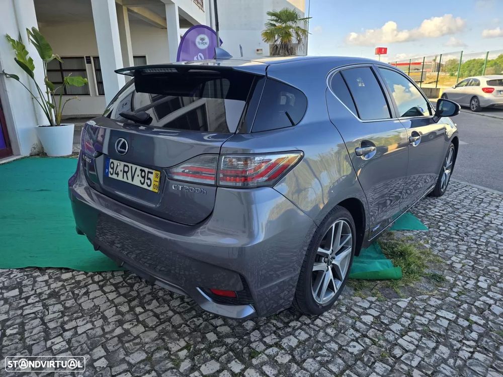 Lexus CT 200h F Sport - 2