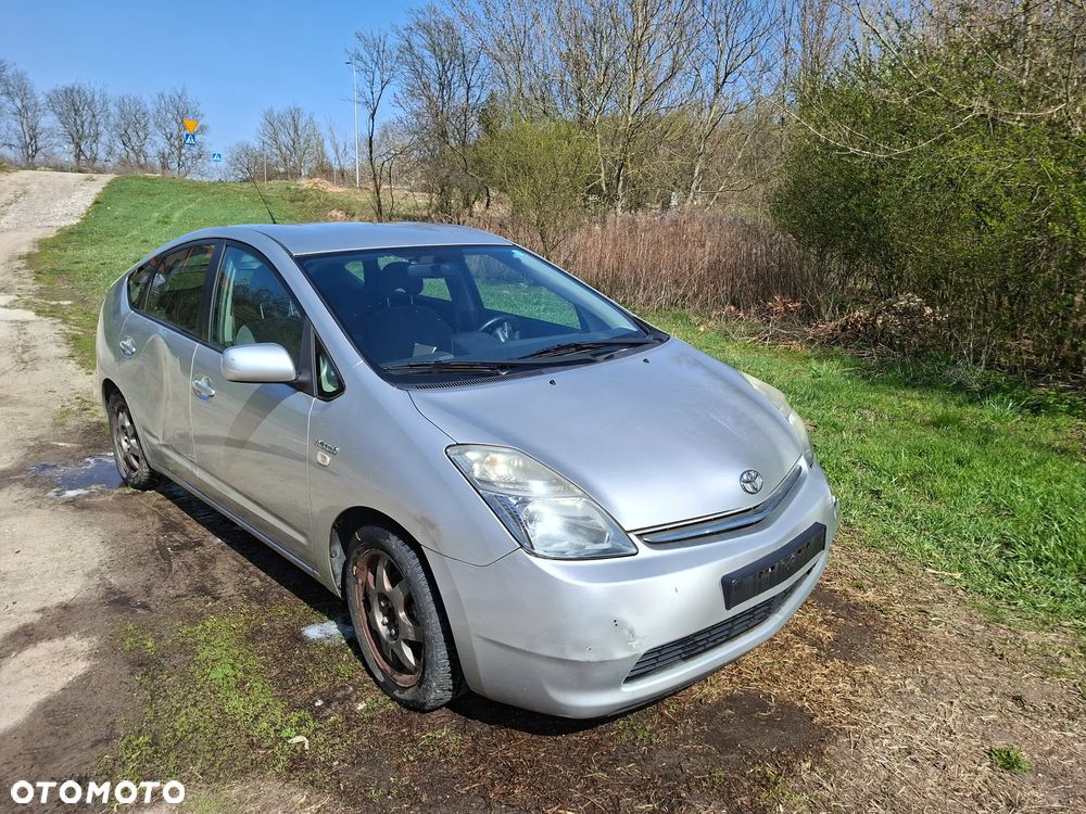 Toyota Prius 1.5 VVT-i Sol - 1
