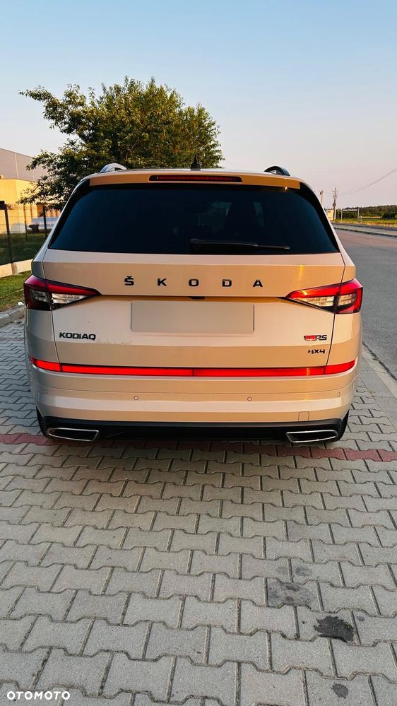Skoda Kodiaq ver-2-0-bi--tdi-4x4-rs-dsg - 11