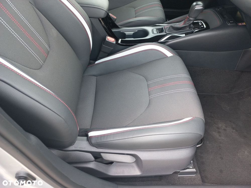Toyota Corolla 1.8 Hybrid GR Sport Dynamic - 12