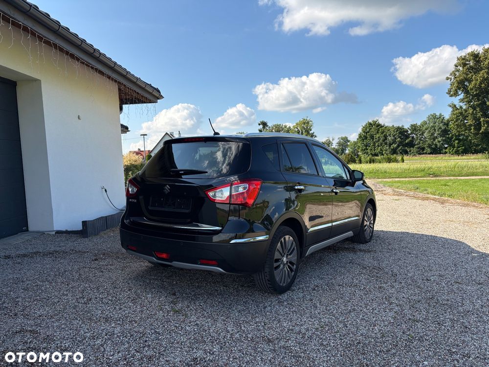 Suzuki SX4 1.6 Comfort Plus - 9