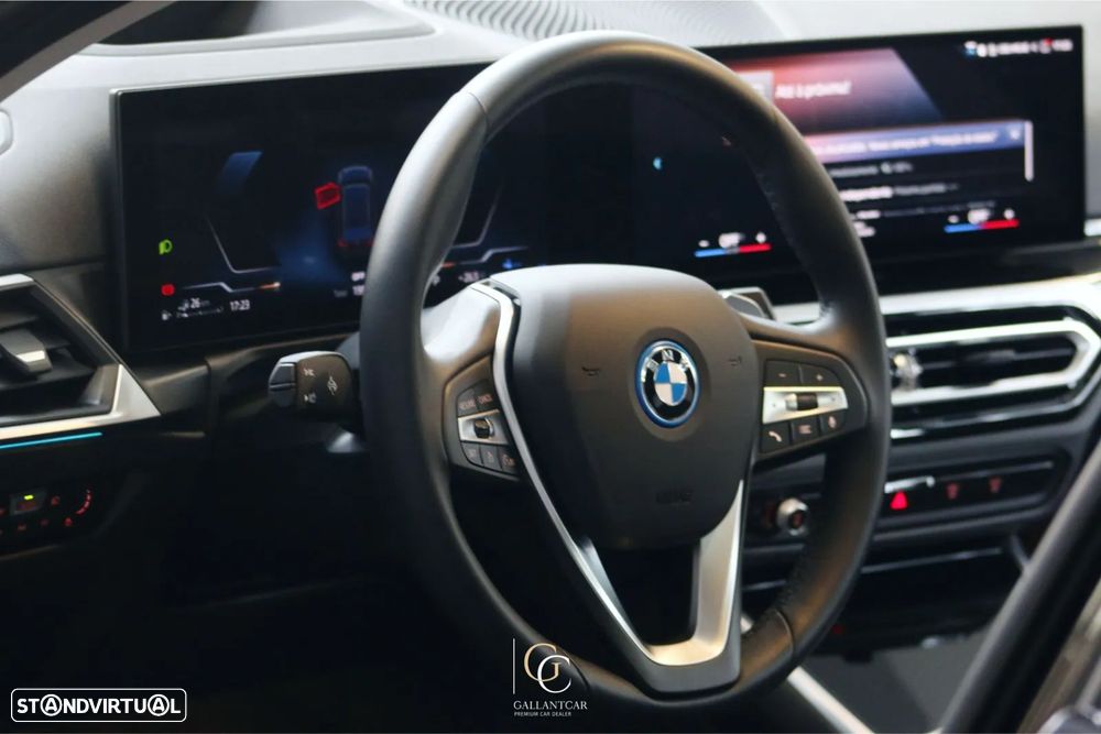 BMW 330 e Touring xDrive Aut. - 18