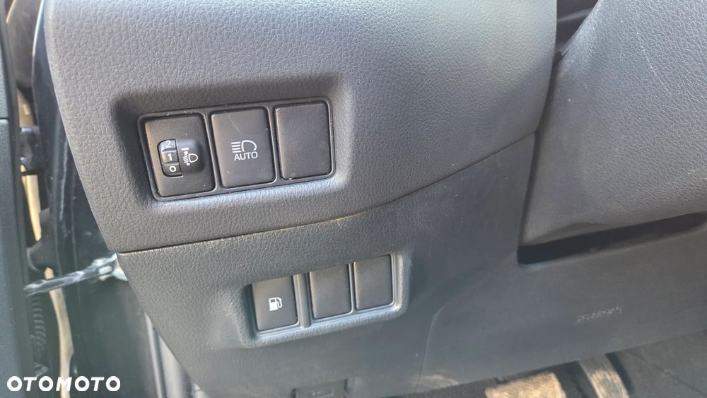 Toyota C-HR Business-Edition - 11