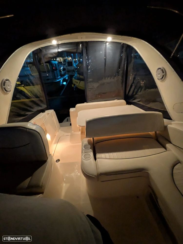 Bayliner Cruiser 285 - 11