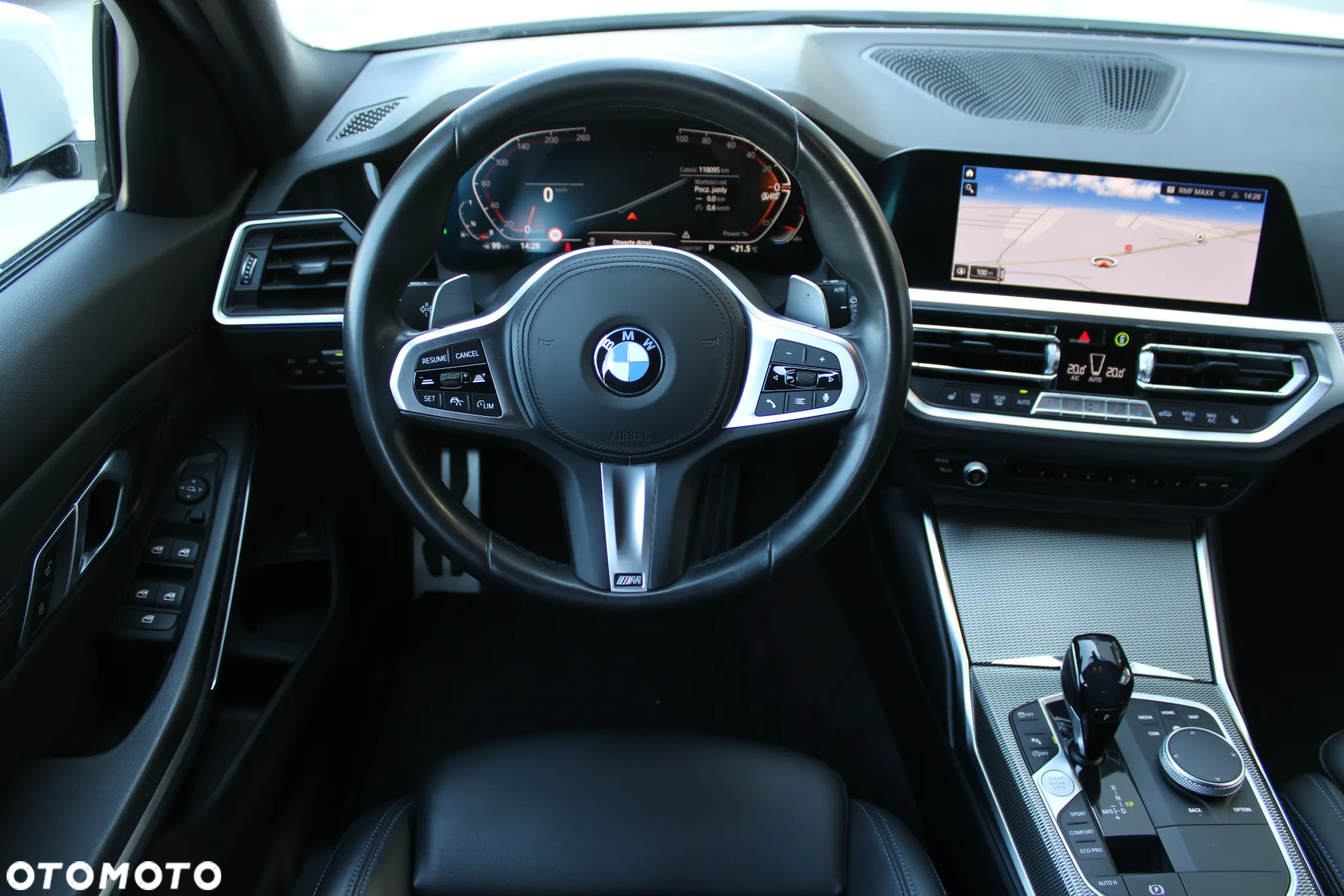 BMW Seria 3 330i xDrive M Sport sport - 24