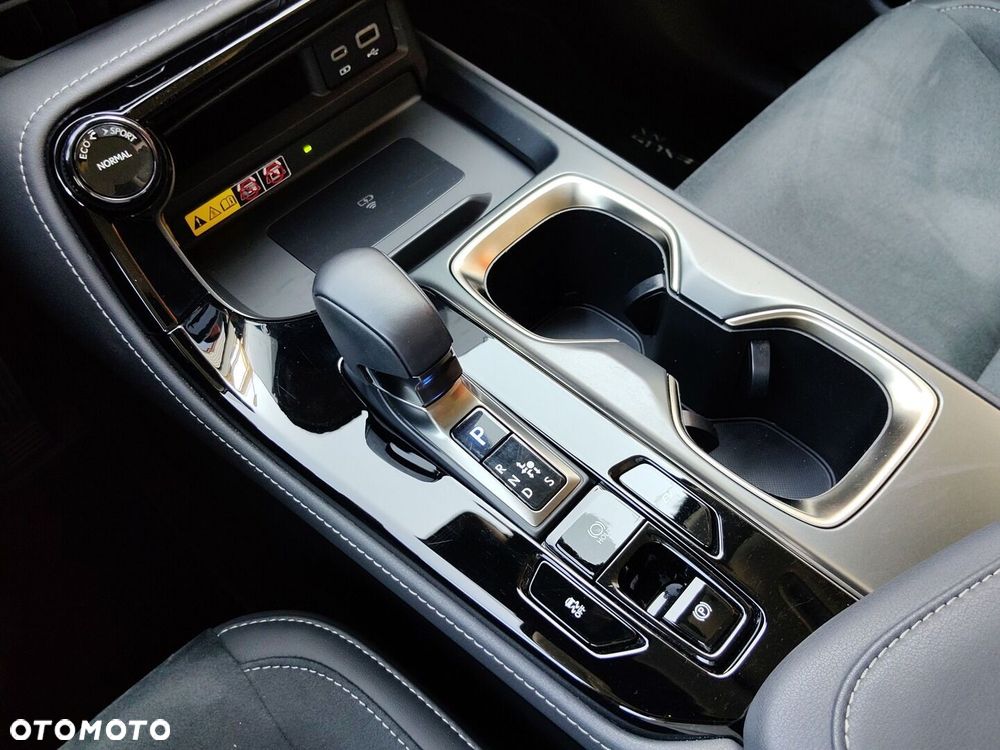 Lexus NX 350h Elegance 2WD - 23