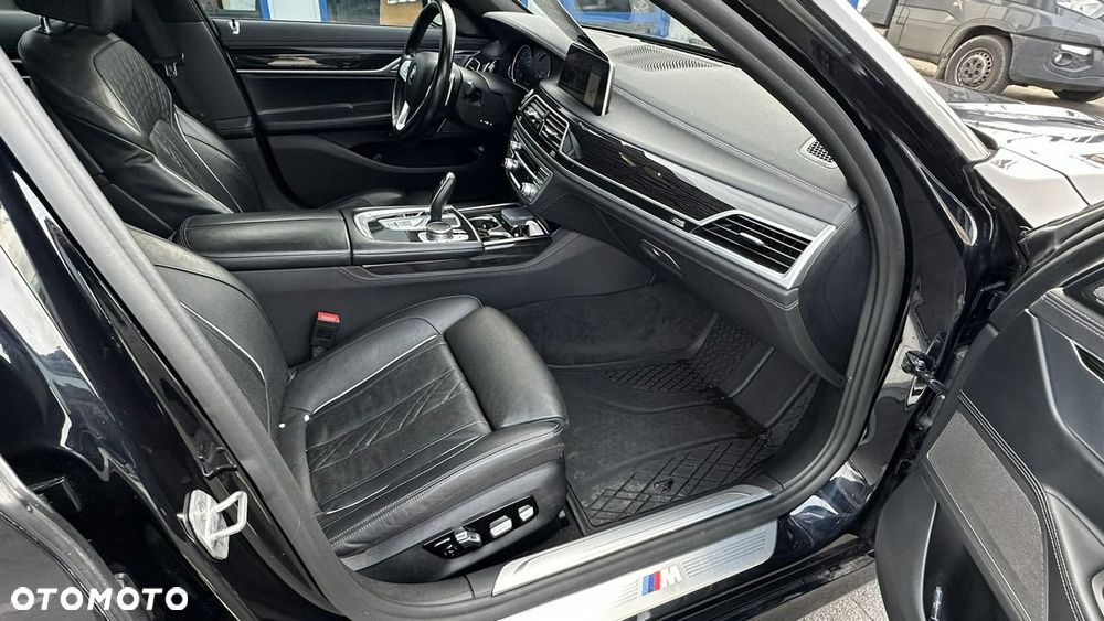 BMW Seria 7 - 13