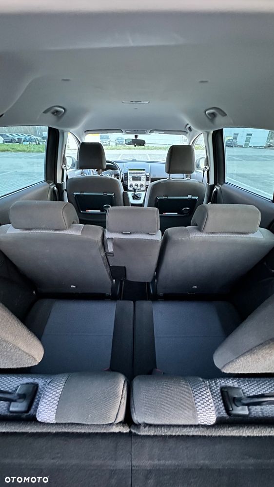 Mazda 5 - 14