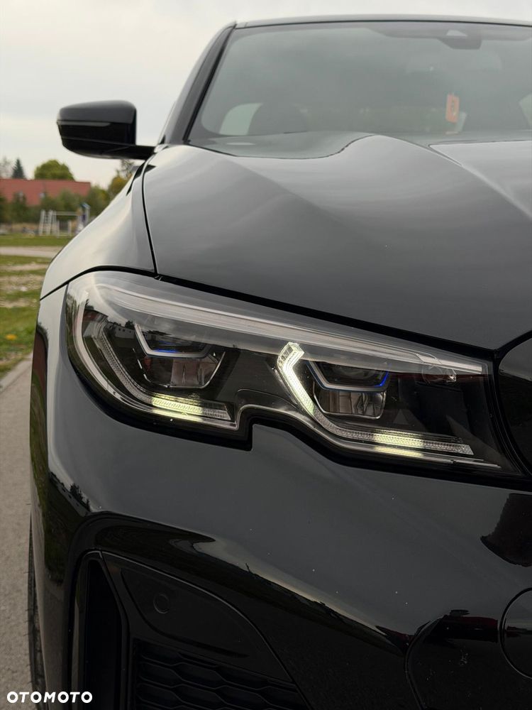 BMW Seria 3 2020 photo 2