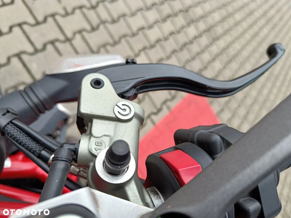Ducati Monster - 16
