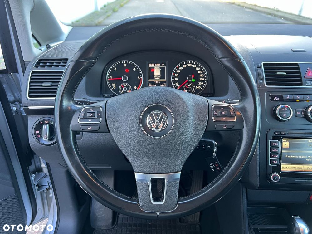 Volkswagen Touran 2.0 TDI DPF Highline DSG - 31