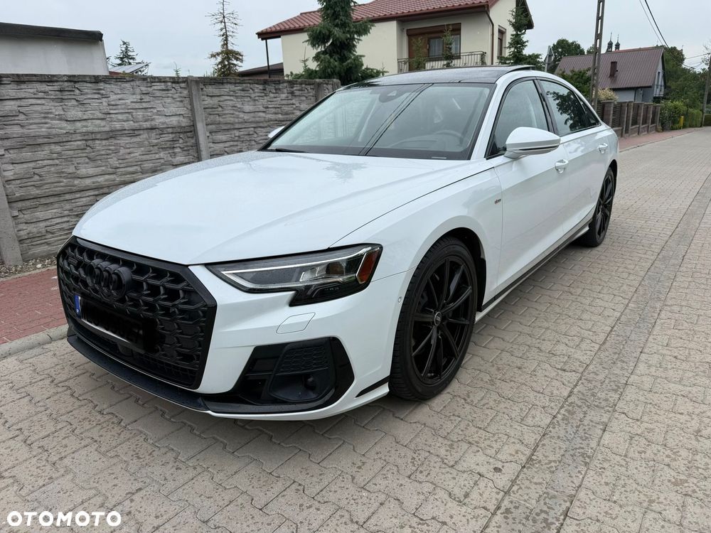 Audi A8 - 1