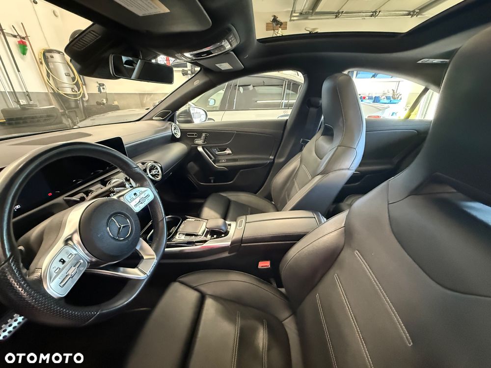 Mercedes-Benz CLA AMG 35 4Matic AMG Speedshift 7G-DCT - 12