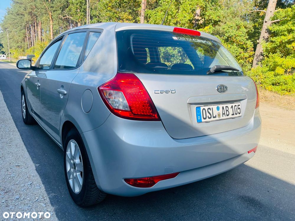 Kia Ceed - 3