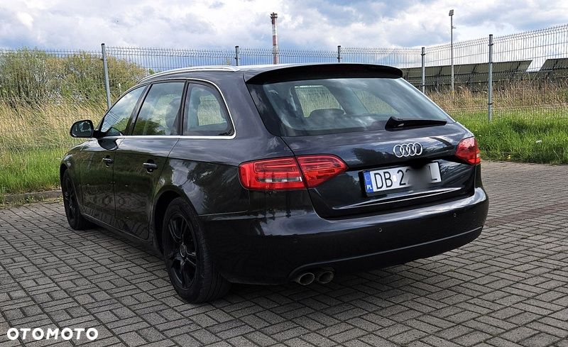 Audi A4 Avant 2.0 TDI - 21