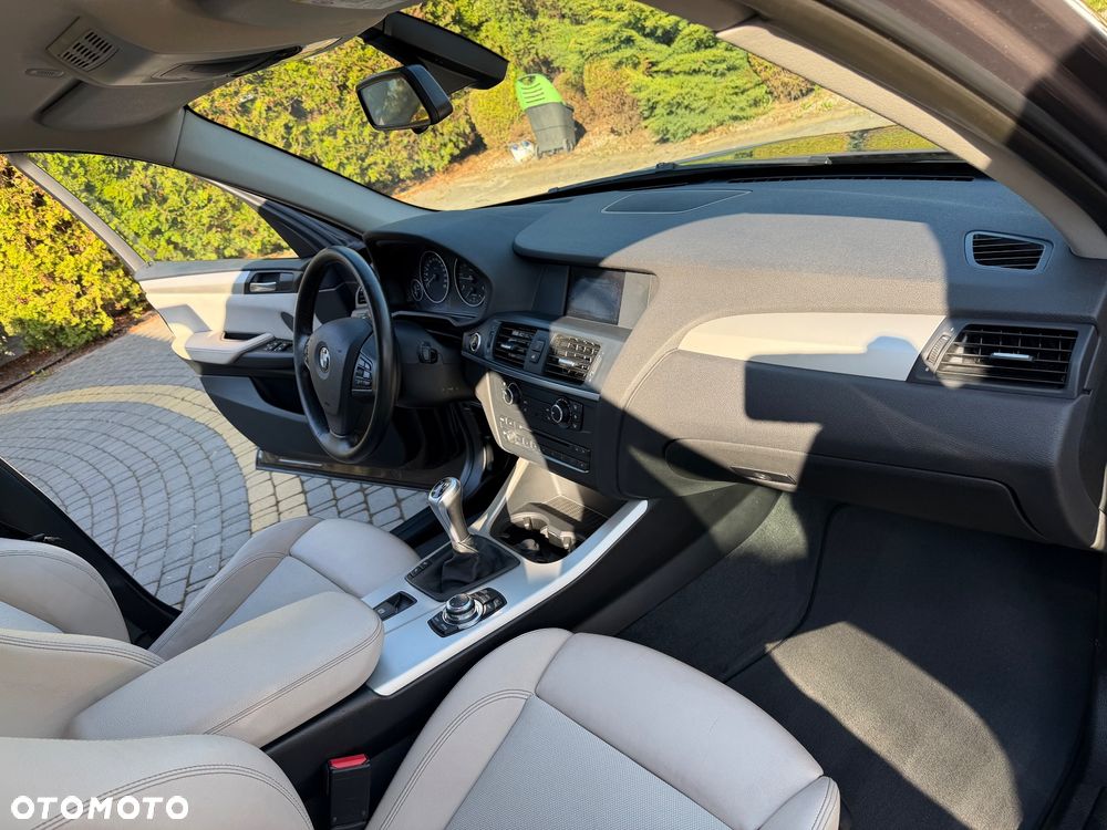 BMW X3 xDrive20d - 25