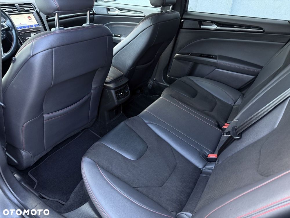 Ford Mondeo - 30