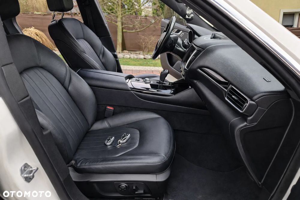 Maserati Levante S - 18