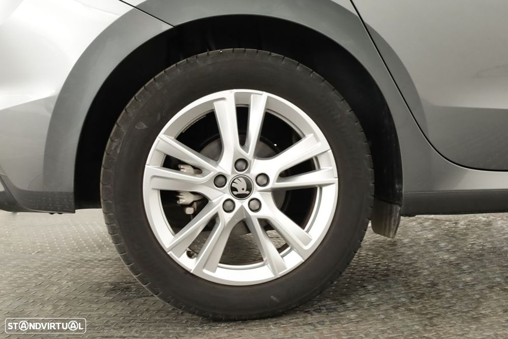 Skoda Fabia 1.0 TSI Selection DSG - 5