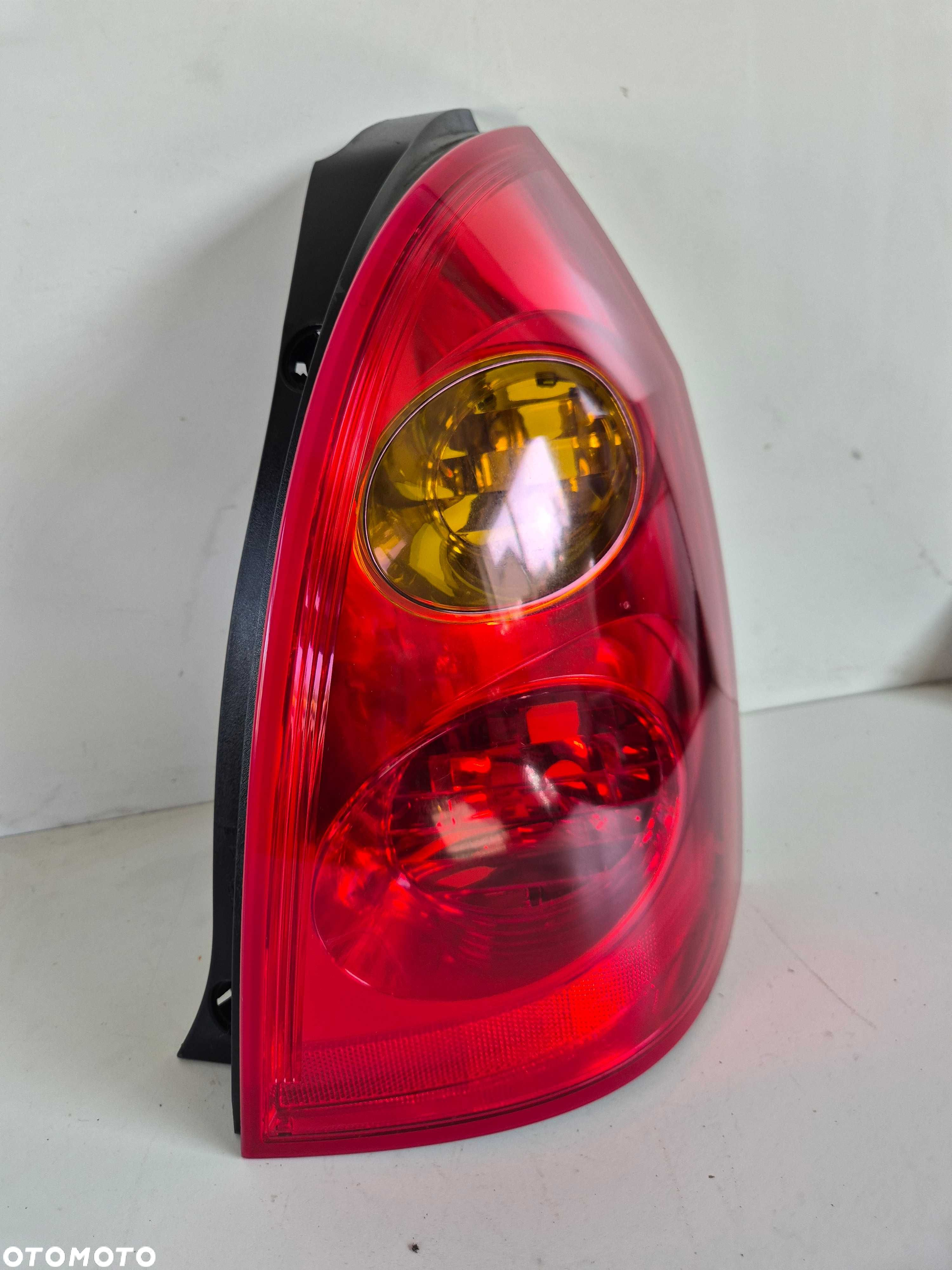 nissan primera p12 kombi lampa tylna prawa prawy tył oryginał europa - 3