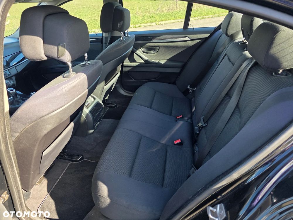 BMW Seria 5 520d - 14