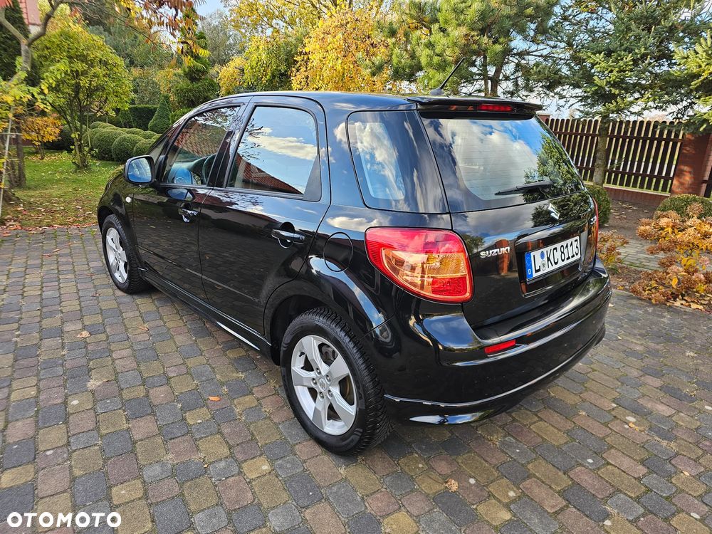 Suzuki SX4 - 8